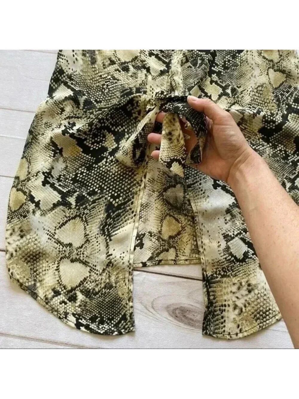 Sandy& Sid NewYork, Snakeskin sleeveless b… - Picture 10 of 12